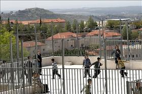 Haredi school children in Beitar Illit playing on the roof of the school. 22.03.2010. Photo: Nati Shohat, Flash 90 