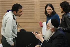 Gen. Gadi Agmon, MK Ayelet Shaked and Knesset member Meir Porush in shaked committee meeting 18.02.2014, Photo: Flash 90 Gen. Gadi Agmon, MK Ayelet Shaked and Knesset member Meir Porush in shaked committee meeting 18.02.2014, Photo: Flash 90